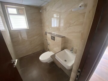 Bathroom in 2.5 BHK Apartment at Century Horizon, Jakkuru – for Rent