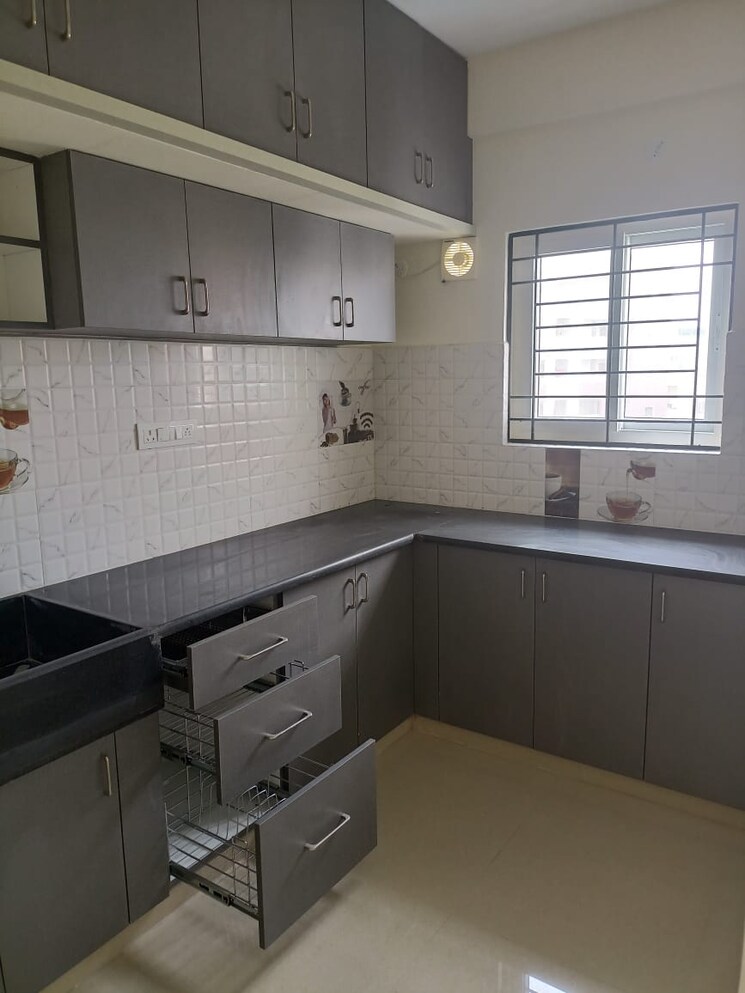 Kitchen, marathahalli 6+ Bedroom 4200 Sq.Ft. Apartment In Marathahalli Bangalore 9006460