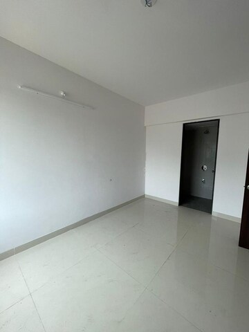2 BHK Apartment For Rent in Runwal Eirene, Balkum Pada