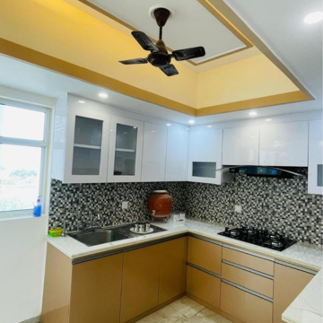 Bedroom in 3.5 BHK Apartment at Experion Capital, Vibhuti Khand – for Rent