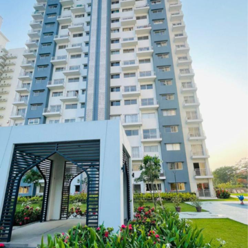 3.5 BHK Apartment – Exterior View View at Experion Capital, Vibhuti Khand - for Rent