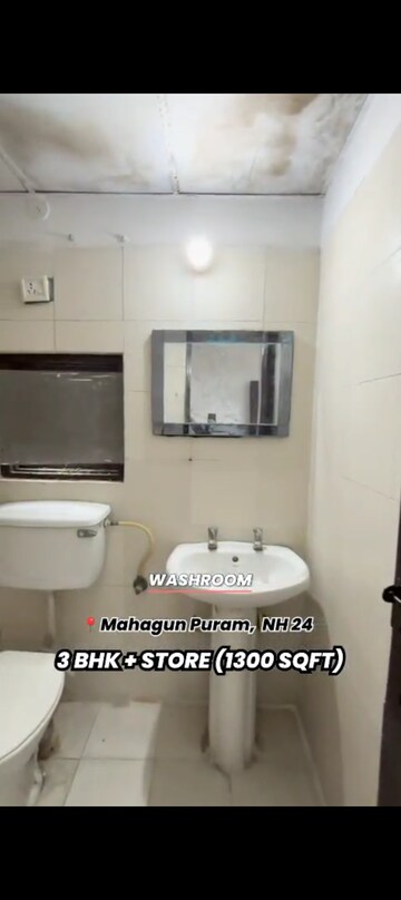 Bathroom in 3 BHK Apartment at Mahagun Mahagunpuram II, Lal Kuan – for Sale