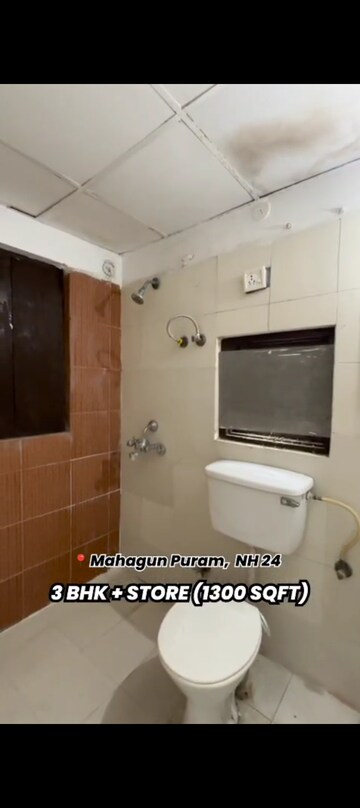Furnished Amenities in 3 BHK Apartment at Mahagun Mahagunpuram II, Lal Kuan – for Sale