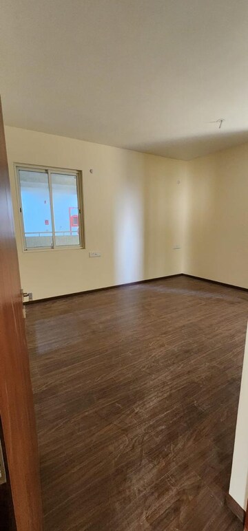 Room in 4 BHK Apartment at Prestige Beverly Hills, Kokapet – for Rent