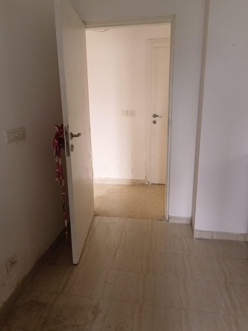 3 BHK Apartment For Rent in DLF Regal Gardens