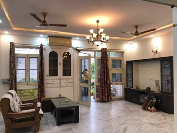 Living Room in 2 BHK Apartment at Vasant Apartments, Sector 13 – for Rent