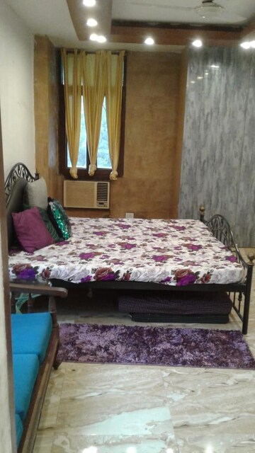Bedroom in 2 BHK Builder Floor at Panchsheel Park – for Rent