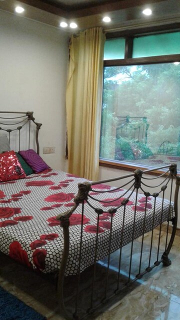 Bedroom in 2 BHK Builder Floor at Panchsheel Park – for Rent