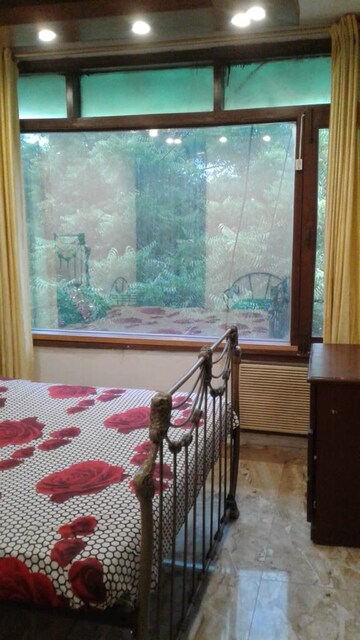 Bedroom in 2 BHK Builder Floor at Panchsheel Park – for Rent