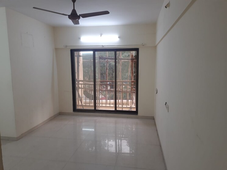 Room, hiranandani-estate-spenta 1.5 Bedroom 630 Sq.Ft. Apartment In Ghodbunder Road Thane 9006565