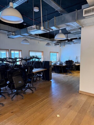  Office Space For Rent in Worli