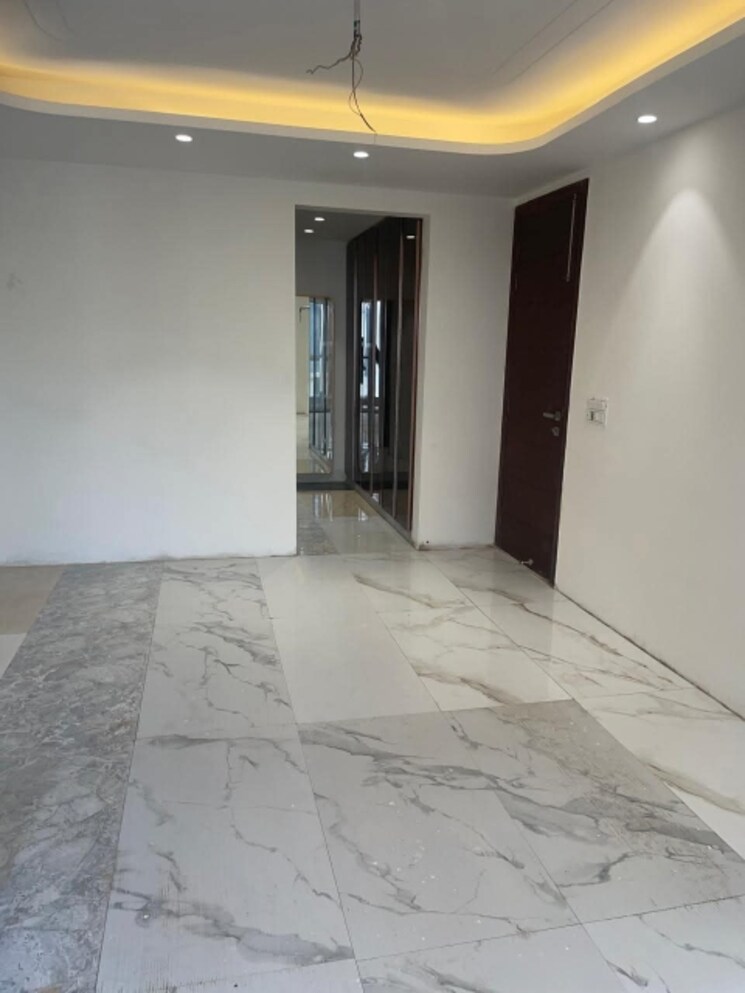Room, milestone-32nd-avenue 4 Bedroom 2150 Sq.Ft. Builder Floor In Sector 15 Gurgaon 9006594