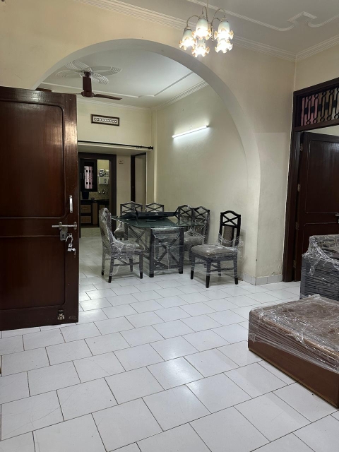 3 BHK 1600 Sq.Ft. Builder Floor in Milestone 32nd Avenue