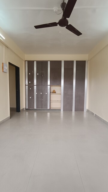 Furnished Amenities in  Office Space at Balaji Complex CHS, Balaji Nagar – for Rent