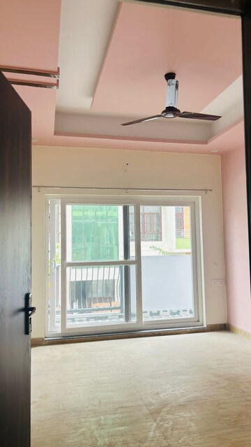 Room in 2 BHK Builder Floor at Sahastradhara Road – for Rent