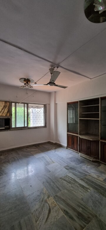Room in 2 BHK Apartment at Sai Baba Vihar Complex, Ghodbunder Road – for Rent