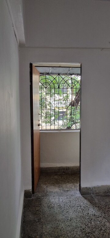 Room in 2 BHK Apartment at Sai Baba Vihar Complex, Ghodbunder Road – for Rent