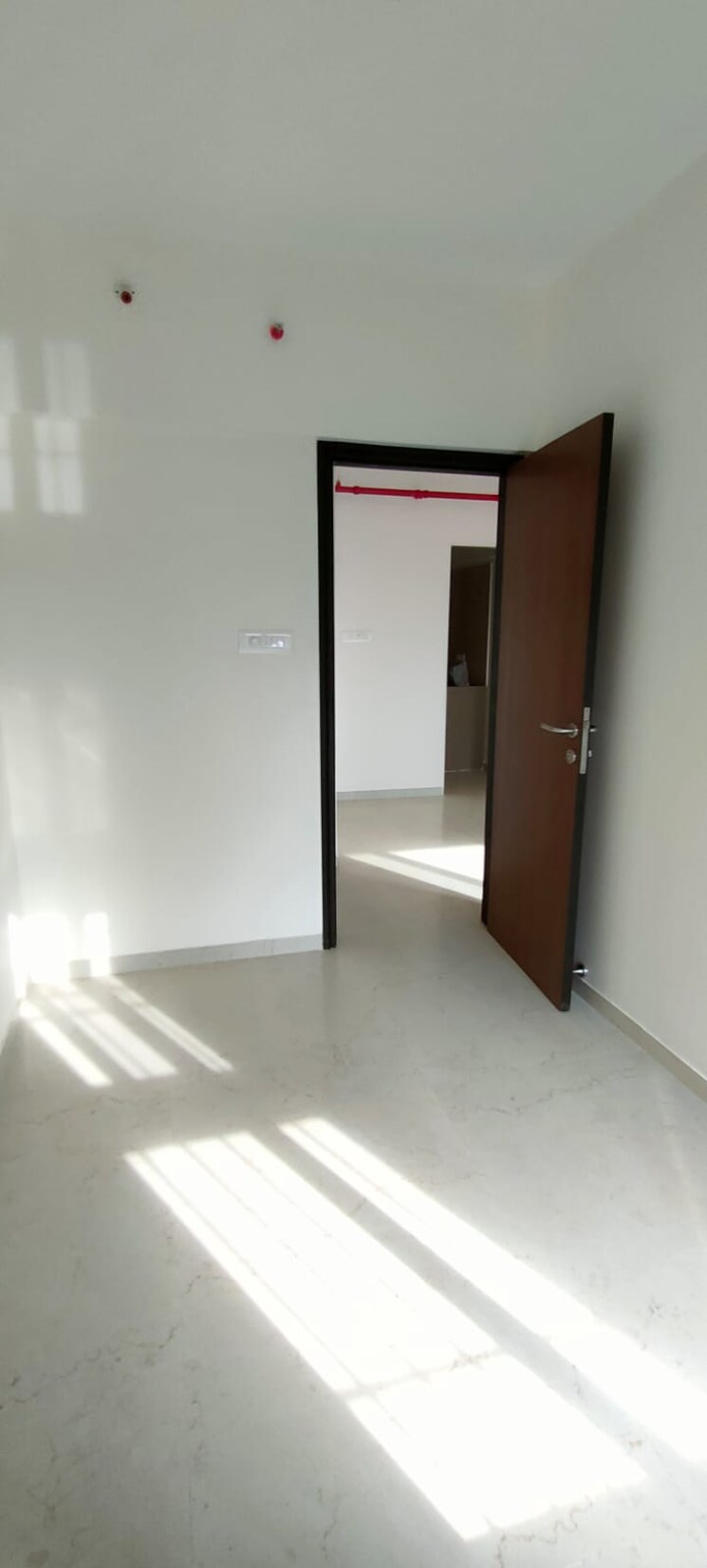 Room, dosti-west-county-phase-4-dosti-pine 2 Bedroom 556 Sq.Ft. Apartment In Balkum Pada Thane 9006766