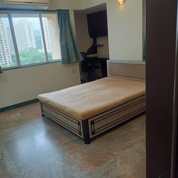 Room in 3 BHK Apartment at Hiranandani Verona Co op Housing Society Ltd, Powai – for Rent