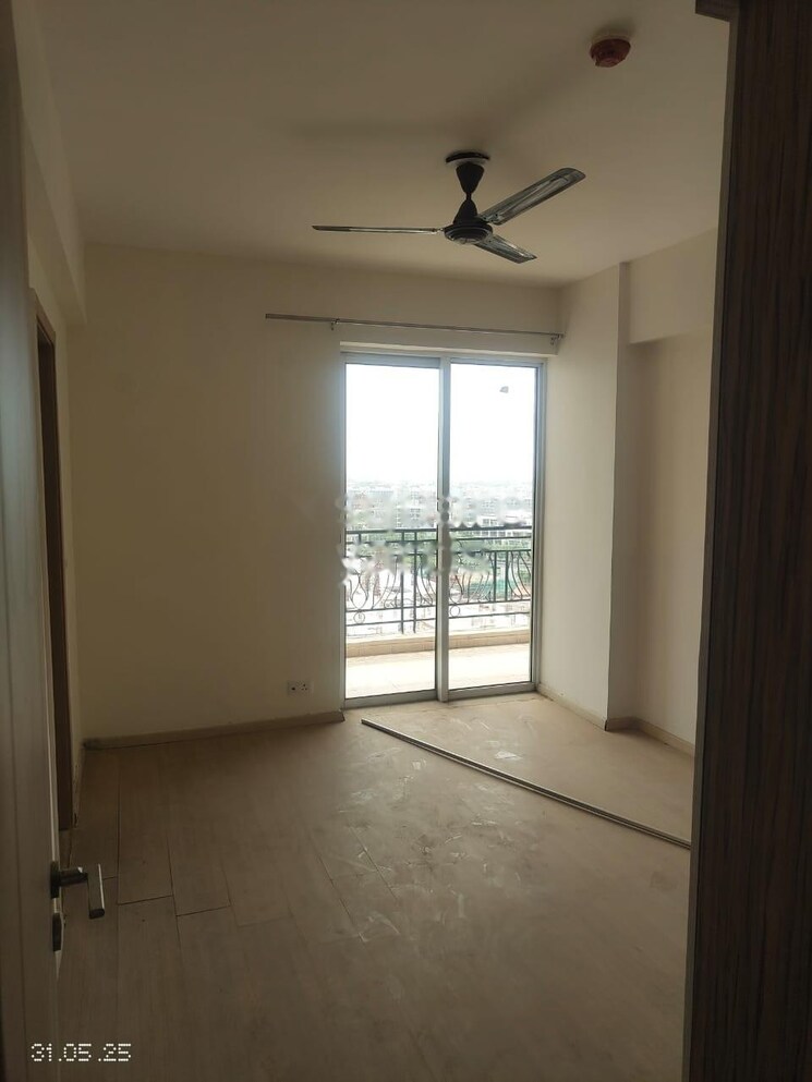 Room, dlf-new-town-heights-i 3 Bedroom 1975 Sq.Ft. Apartment In Sector 90 Gurgaon 9006812