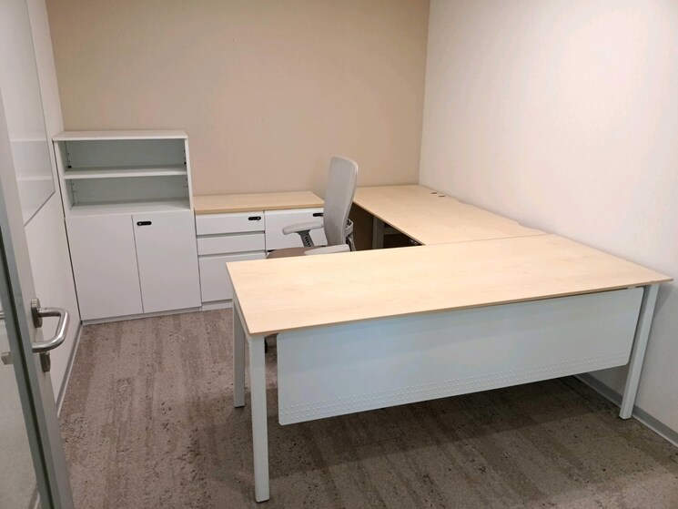 Bedroom, peninsula-business-park Commercial Office Space 2760 Sq.Ft. In Lower Parel Mumbai 9006837