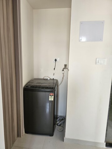 Furnished Amenities in 1 BHK Apartment at Ashar Axis, Majiwada – for Rent