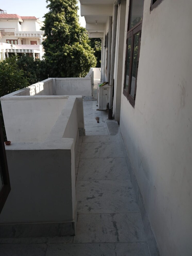 Balcony, sector 108 1 Bedroom 450 Sq.Ft. Builder Floor In Sector 108 Noida 9006883