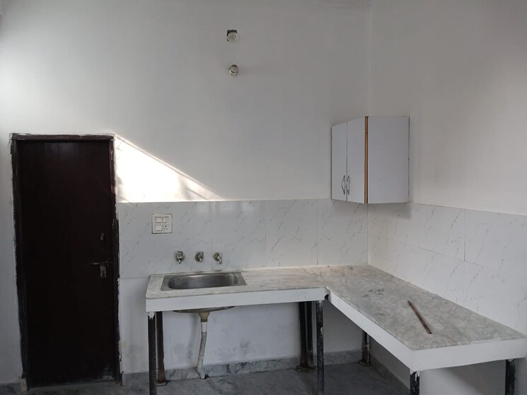 Kitchen, sector 108 1 Bedroom 450 Sq.Ft. Builder Floor In Sector 108 Noida 9006883