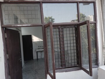 Balcony in 1 BHK Builder Floor at Sector 108 – for Rent