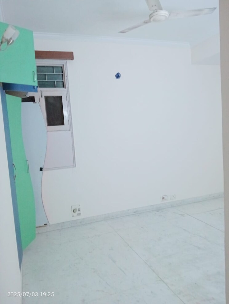 Room, patparganj 2 Bedroom 950 Sq.Ft. Apartment In Patparganj Delhi 9006952