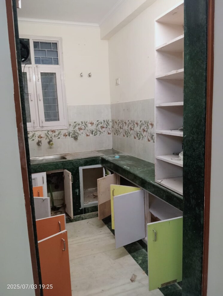 Kitchen, patparganj 1 Bedroom 850 Sq.Ft. Apartment In Patparganj Delhi 9006994