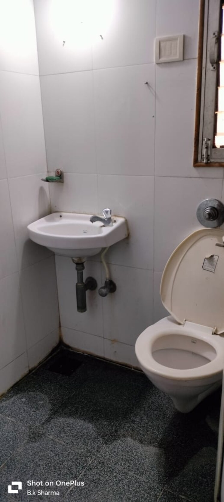 Bathroom, vijay-nagari-annex 1 Bedroom 550 Sq.Ft. Apartment In Waghbil Thane 9007036