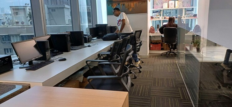 Gym, prabhadevi Commercial Office Space 1000 Sq.Ft. In Prabhadevi Mumbai 9007007