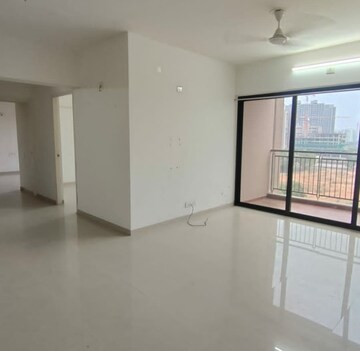 Room in 2 BHK Apartment at Tata La Vida, Sector 113 – for Rent