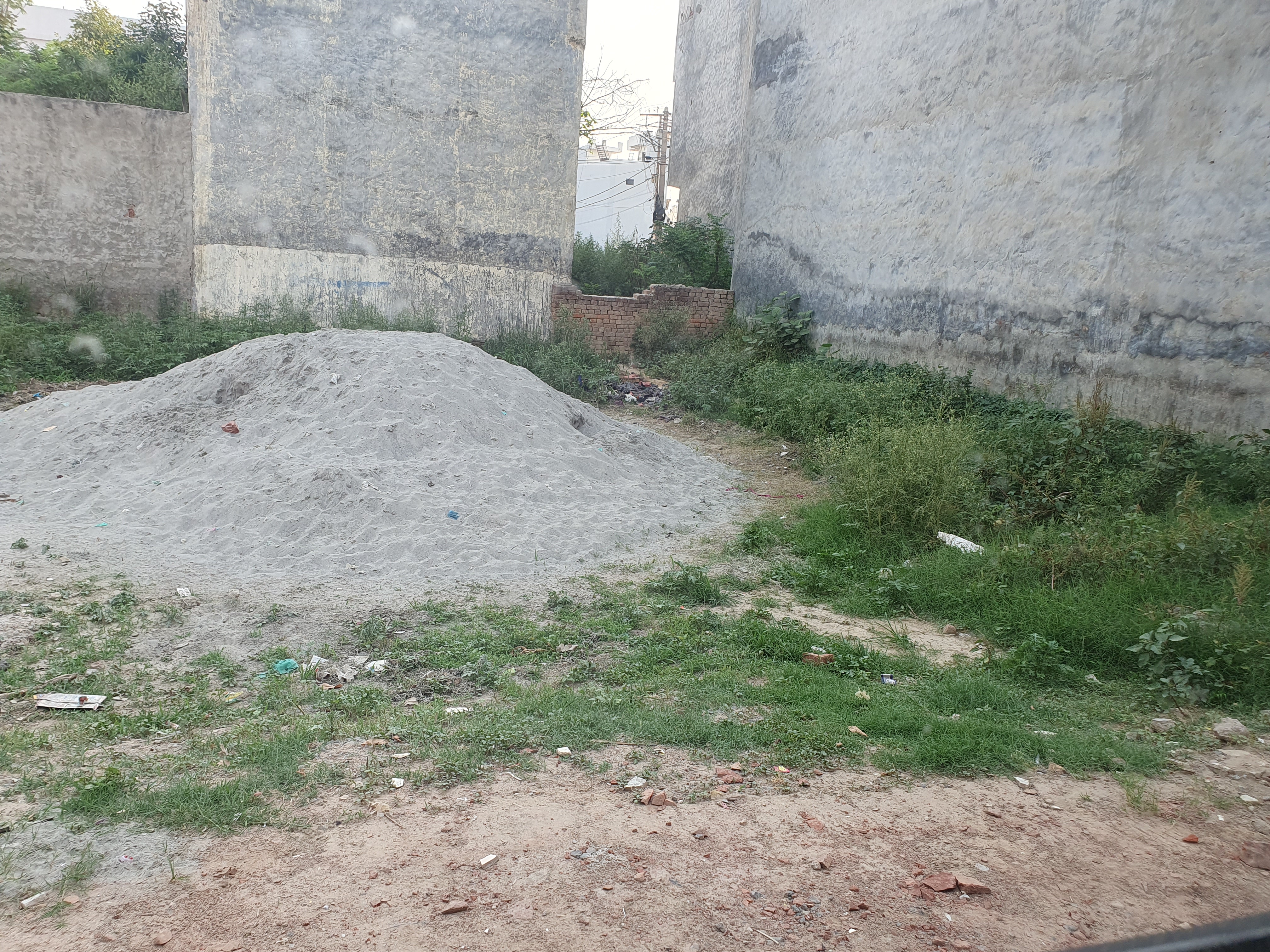 Plot For Sale in Wave City