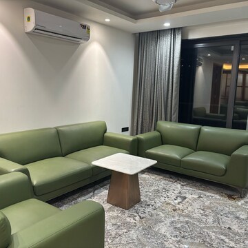 Living Room in 3 BHK Builder Floor at Palam Vihar – for Rent