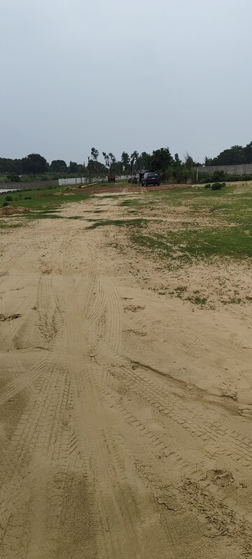 Plot Area in  Plot at Gomti Nagar – for Sale