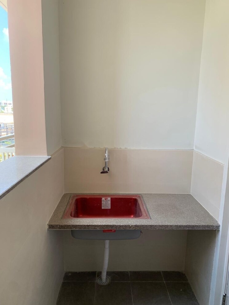 Bathroom, dsr-highland-greenz 2 Bedroom 775 Sq.Ft. Apartment In Doddakannelli Bangalore 9007130