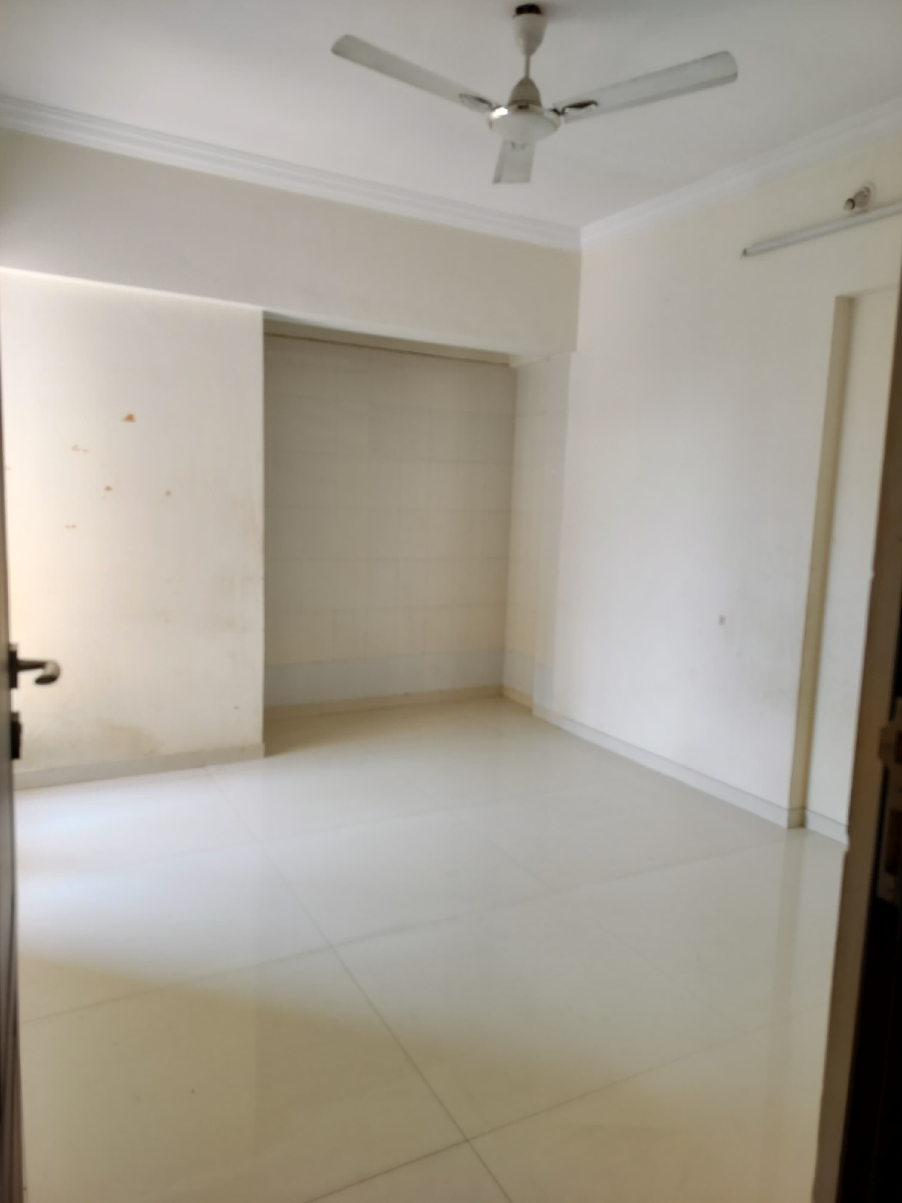 2 BHK + Extra Room Apartment For Rent in Cosmos Orchid