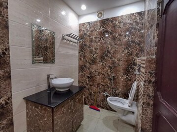 Bathroom in 4 BHK Independent House at Ambala Highway – for Rent