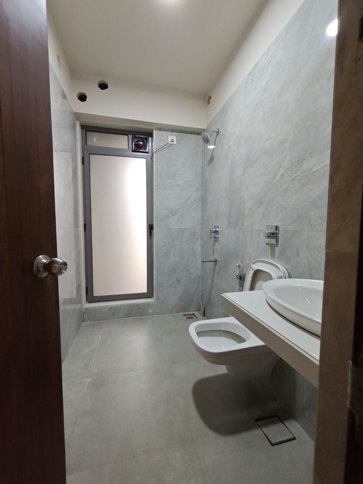 Bathroom in 3 BHK Apartment at Balan Anu Smera Skylight, Chembur – for Rent