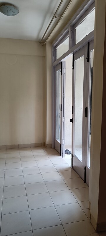 Room in 1 BHK Apartment at Raheja Gardens, Wanwadi – for Sale