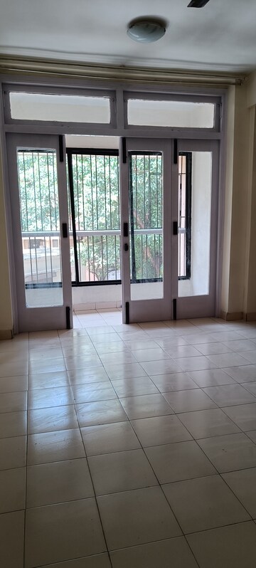Room in 1 BHK Apartment at Raheja Gardens, Wanwadi – for Sale