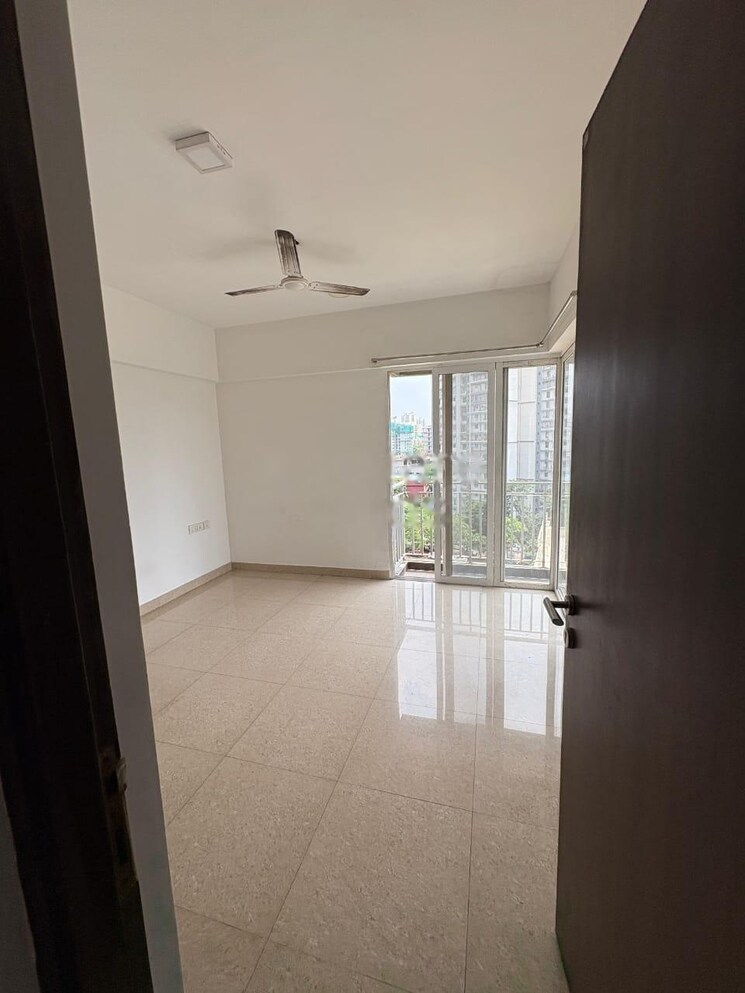 Bathroom, lodha-crown-quality-homes 3 Bedroom 815 Sq.Ft. Apartment In Majiwada Thane 9007253