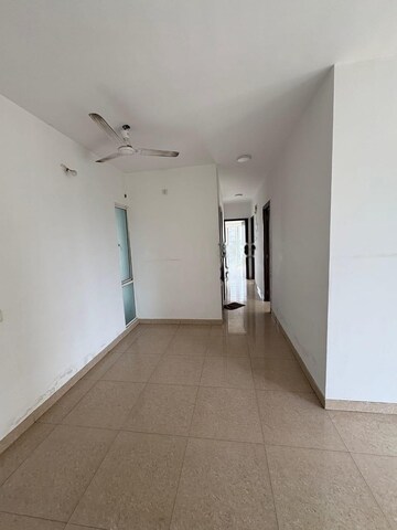 Room in 3 BHK Apartment at Lodha Crown Quality Homes, Majiwada – for Rent