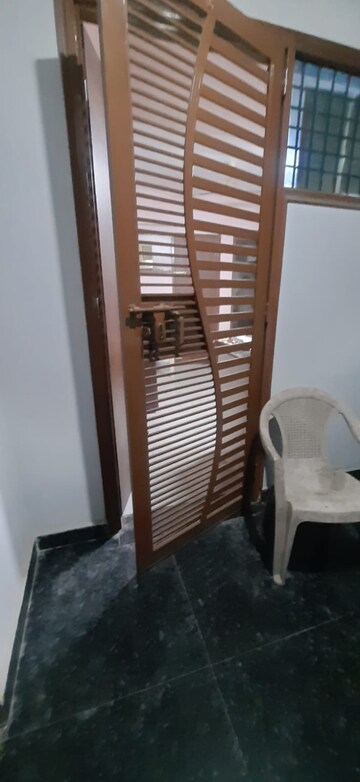 1 BHK Builder Floor For Rent in Sector 26