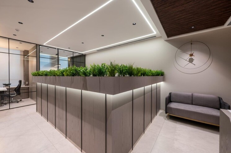 Balcony, one-lodha-place Commercial Office Space 700 Sq.Ft. In Lower Parel Mumbai 9007263