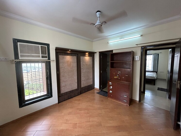 Room, regency-towers 2 Bedroom 750 Sq.Ft. Apartment In Kavesar Thane 9007281