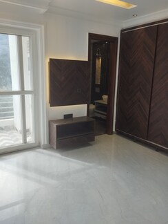 3 BHK + Servant Room Builder Floor For Sale in BPTP District 3