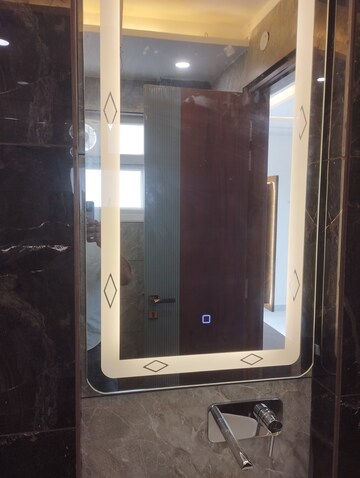 Furnished Amenities in 3 BHK Builder Floor at BPTP District 3, Sector 85 – for Sale